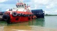 Kapal penarik dijual
