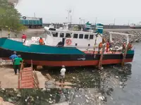 Kapal survei dijual