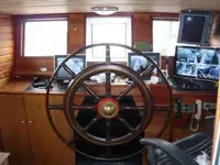 Kapal pesiar dijual