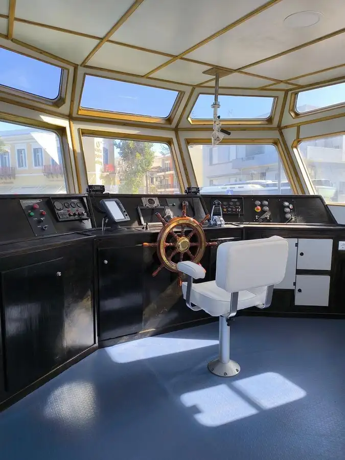 Kapal tunda untuk dijual