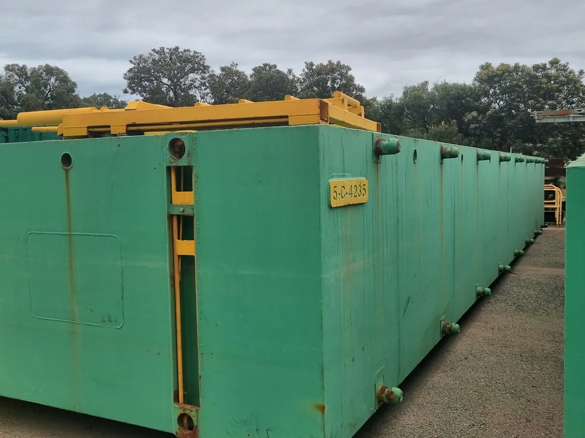 Rig pengeboran lepas pantai untuk dijual