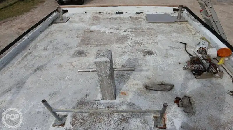 Kapal patroli untuk dijual