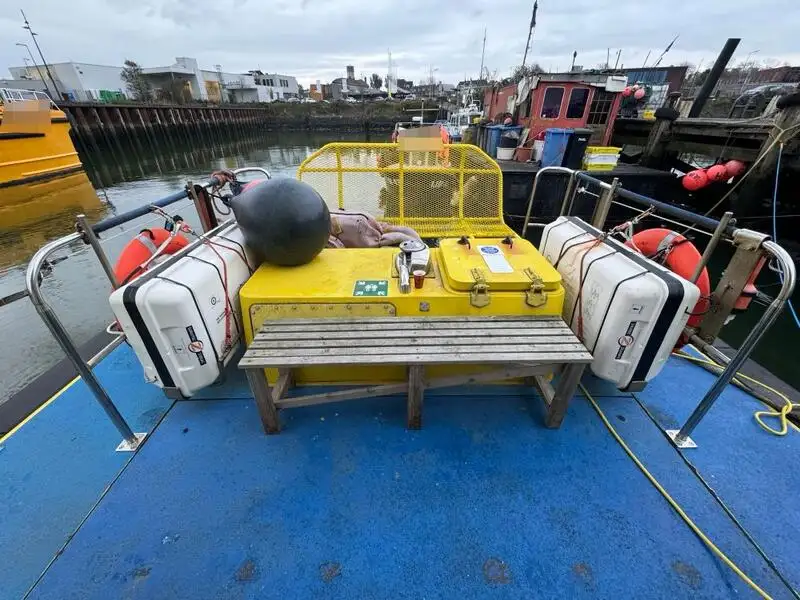 Kapal kru untuk dijual