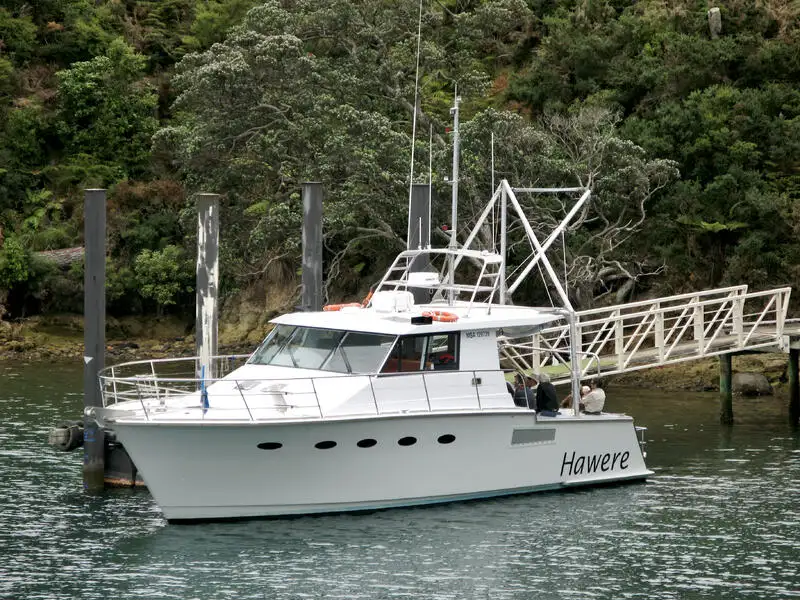 Kapal penelitian untuk dijual
