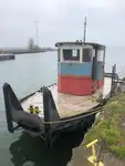 Kapal penarik dijual