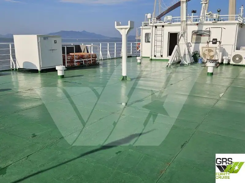 Kapal pendarat, tank untuk dijual