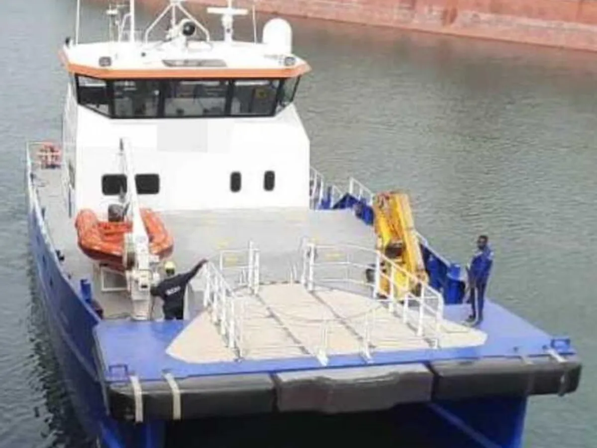 Kapal kru untuk dijual
