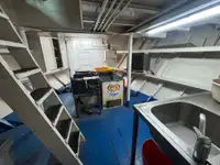 Kapal feri untuk dijual