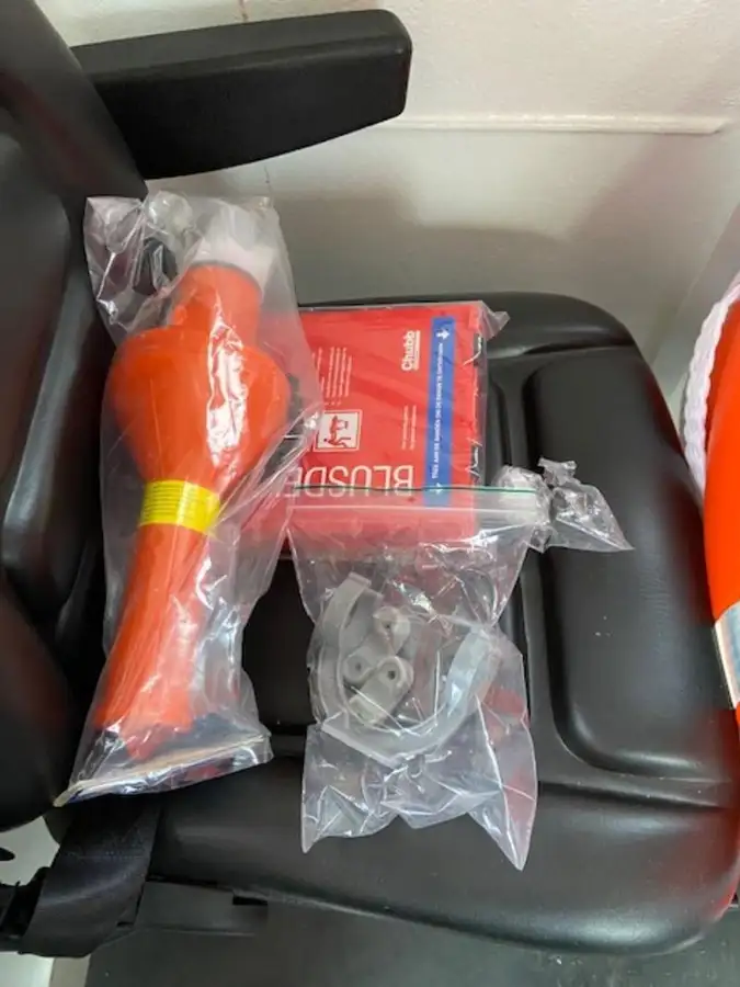 Kapal penyelamat untuk dijual