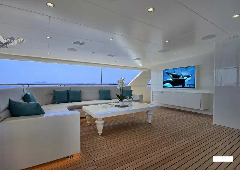 Yacht untuk dijual