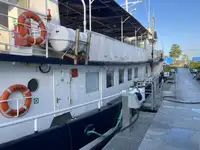 Kapal pengangkut barang curah untuk dijual