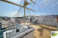 Kapal pesiar untuk dijual