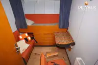 Kapal penelitian untuk dijual