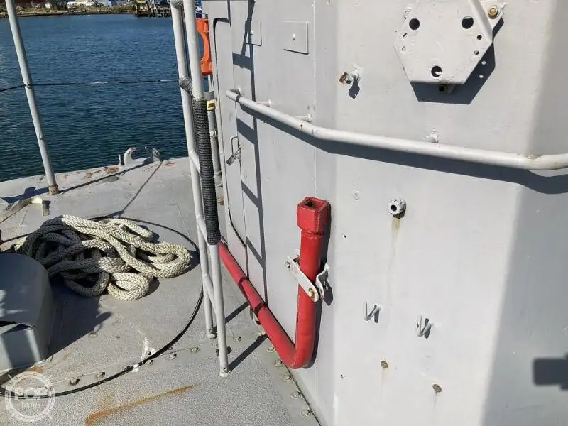 Kapal pendarat, tank untuk dijual