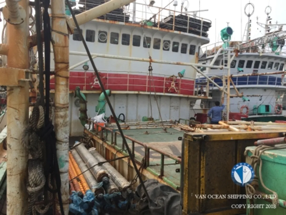 Kapal penangkap cumi-cumi untuk dijual