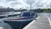 Kapal survei untuk dijual