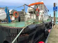 Kapal kru untuk dijual