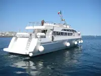 Kapal penumpang dijual
