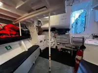 Kapal kru untuk dijual