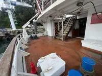 Kapal feri untuk dijual