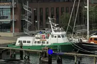 Kapal pasokan dijual