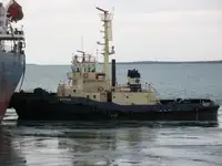 Kapal penarik dijual
