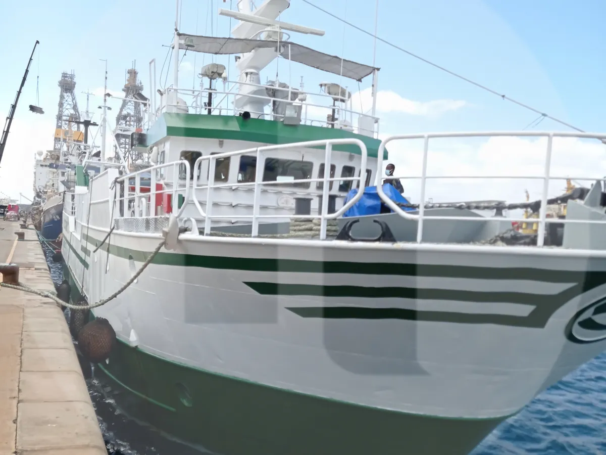 Kapal penangkap ikan untuk dijual
