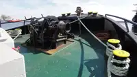 Kapal penarik dijual