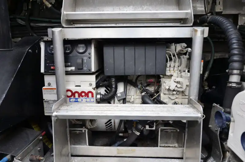 Kapal penyelamat untuk dijual