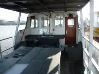 Kapal patroli untuk dijual