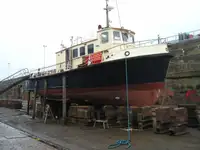 Kapal pesiar untuk dijual