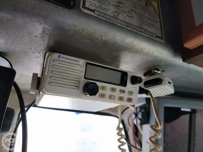 Sekoci penyelamat untuk dijual