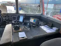 Kapal kru untuk dijual