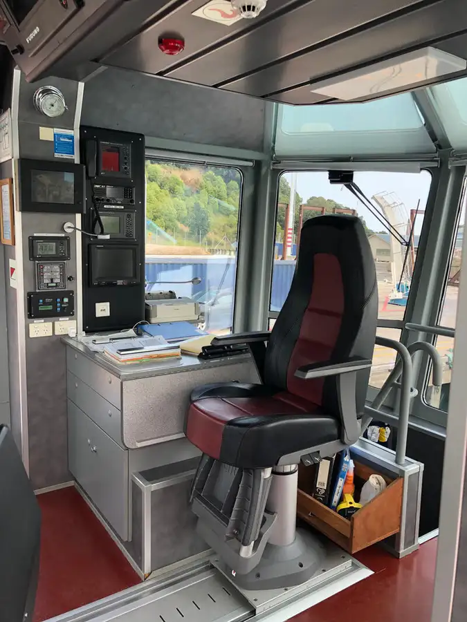 Kapal tunda untuk dijual
