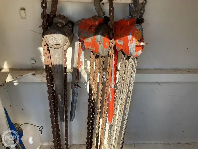 Kapal pendarat, tank untuk dijual