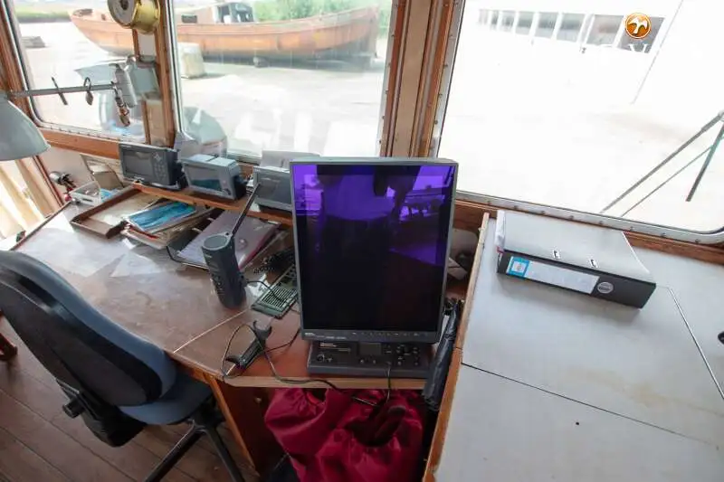 Kapal patroli untuk dijual