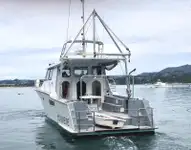 Kapal penelitian untuk dijual
