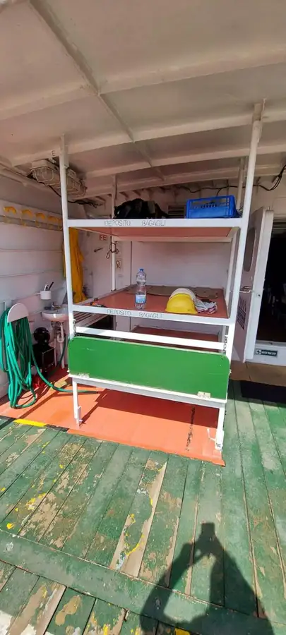 Kapal kru untuk dijual