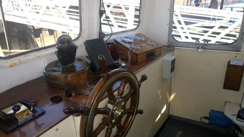 Kapal pesiar untuk dijual