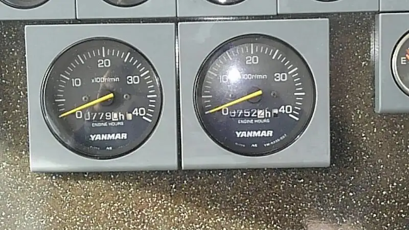 Kapal kru untuk dijual