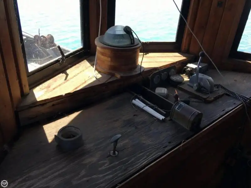 Kapal tunda untuk dijual