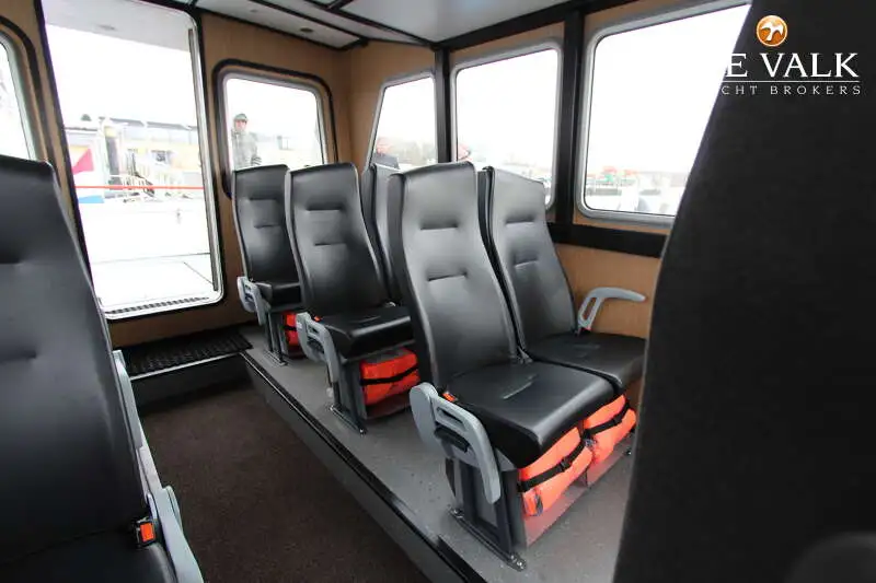 Kapal kru untuk dijual