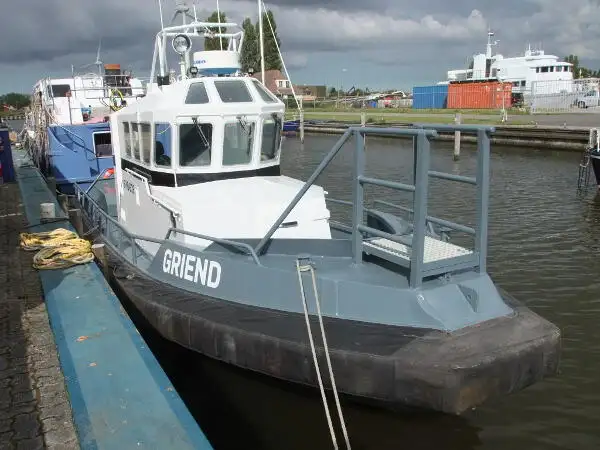 Kapal kru untuk dijual