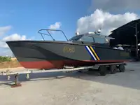 Kapal patroli untuk dijual