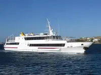 Kapal penumpang dijual