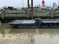 Ponton untuk dijual