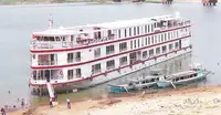 Kapal pesiar untuk dijual