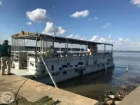 Kapal pesiar untuk dijual