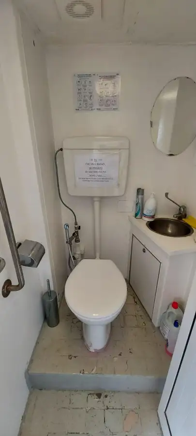 Kapal kru untuk dijual