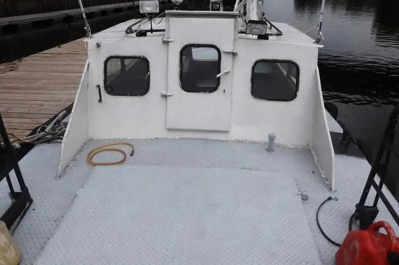 Kapal kru untuk dijual